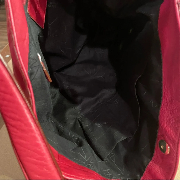 Beracamy Paris Red Hobo Bag - Picture 8 of 15
